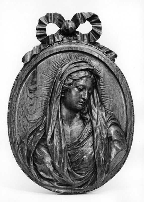Twee medaillons met Christus en Onze-Lieve-Vrouw