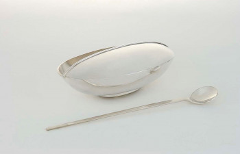 S2002/13 - Sugar bowl with spoon, Suikerschaal met lepel