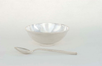 S2002/15 - Sugar bowl with spoon, Suikerbak met lepel