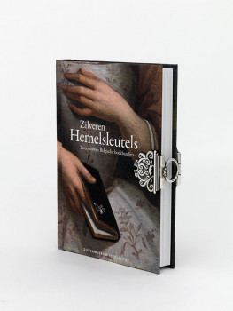S2008/26 - Boekband met zilverbeslag: Zilveren hemelsleutels, Bookbinding with silver mounts: Silver keys to heaven