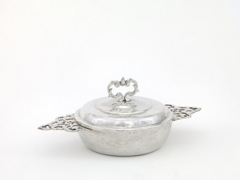 S75/6 - Covered bowl, Deckelschälchen, Ecuelle à couvercle, Kom met deksel